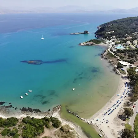 Tanjas Close To The Apartment Agios Spyridon (Corfu)